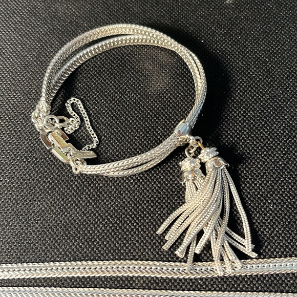 Vintage Monet Slider lariat necklace with bracelet and clip on earrings - Picture 4 of 8